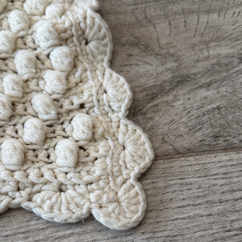 Cream Knitted Blanket - Picture 5 of 7